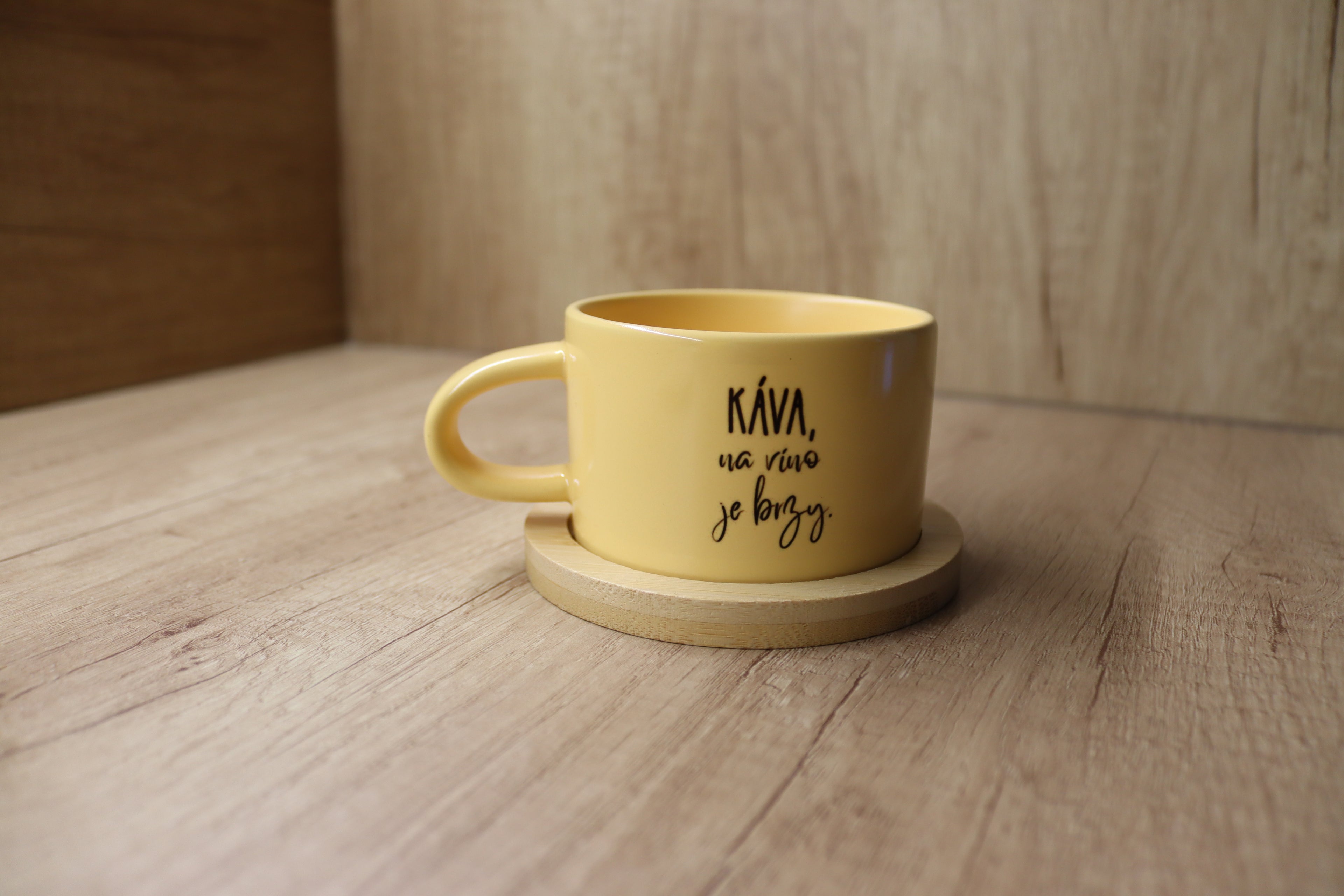 Hrnek "Káva, na víno je brzy"