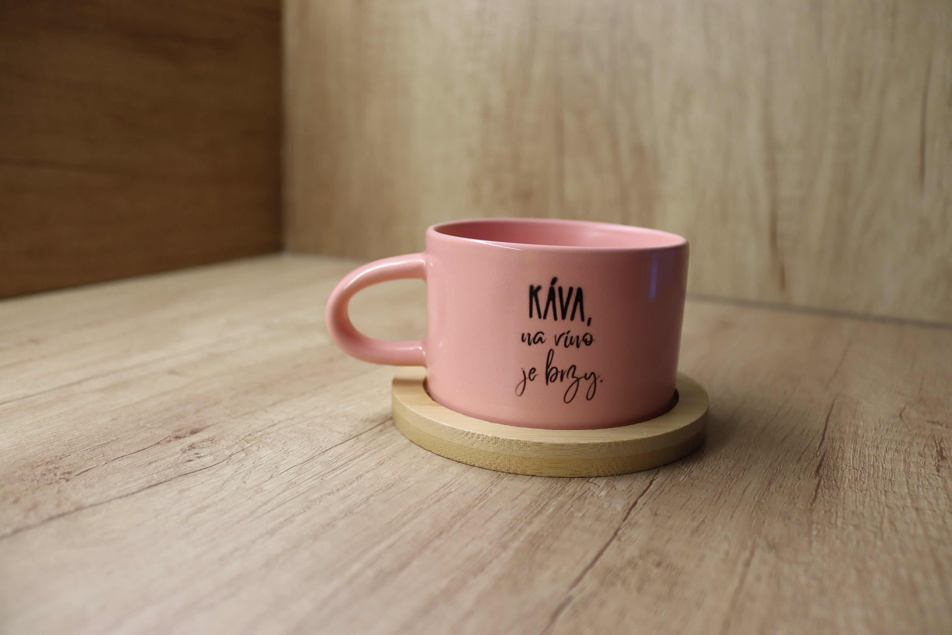 Hrnek "Káva, na víno je brzy"