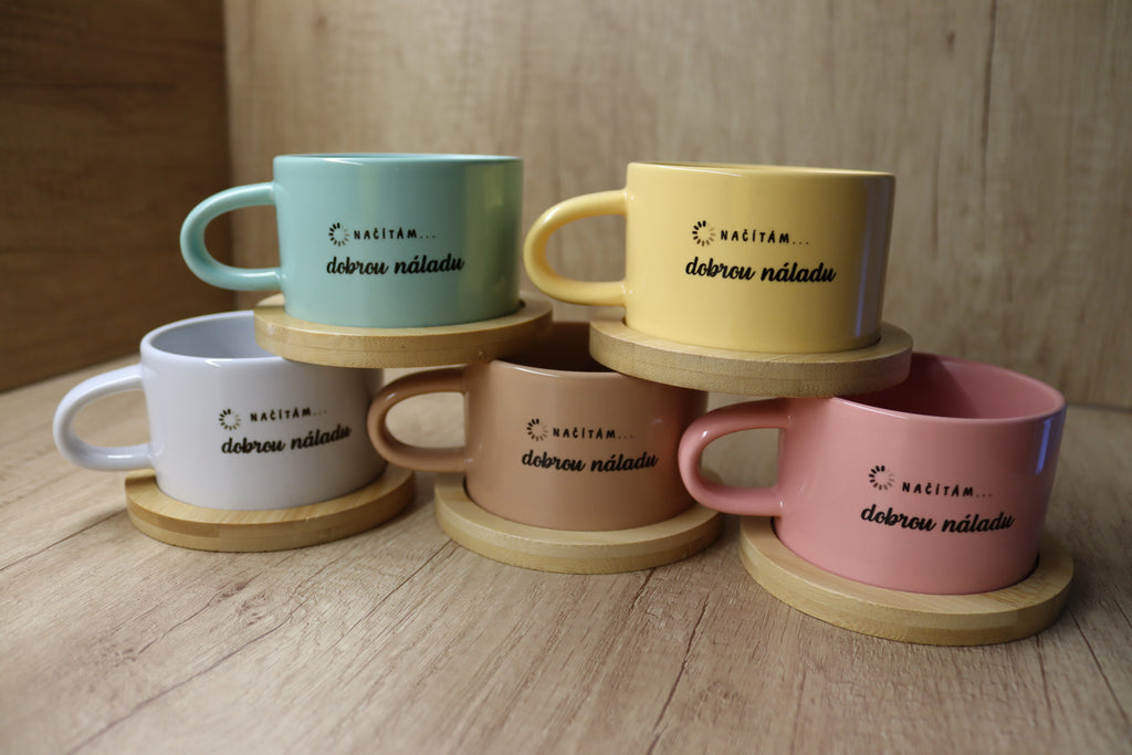 Hrnek "Načítám, dobrou náladu."