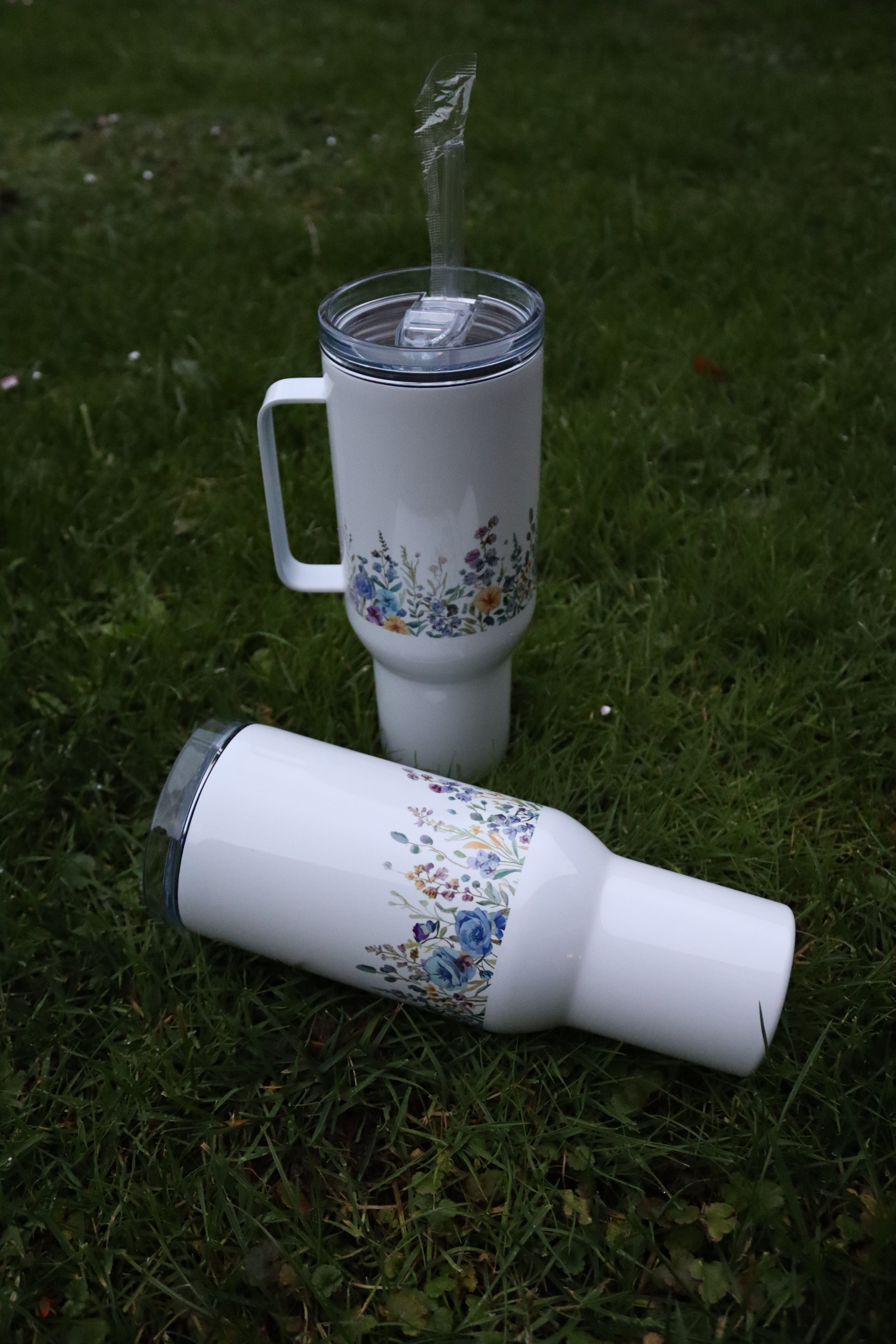 Termohrnek MODRÉ KVÍTÍ