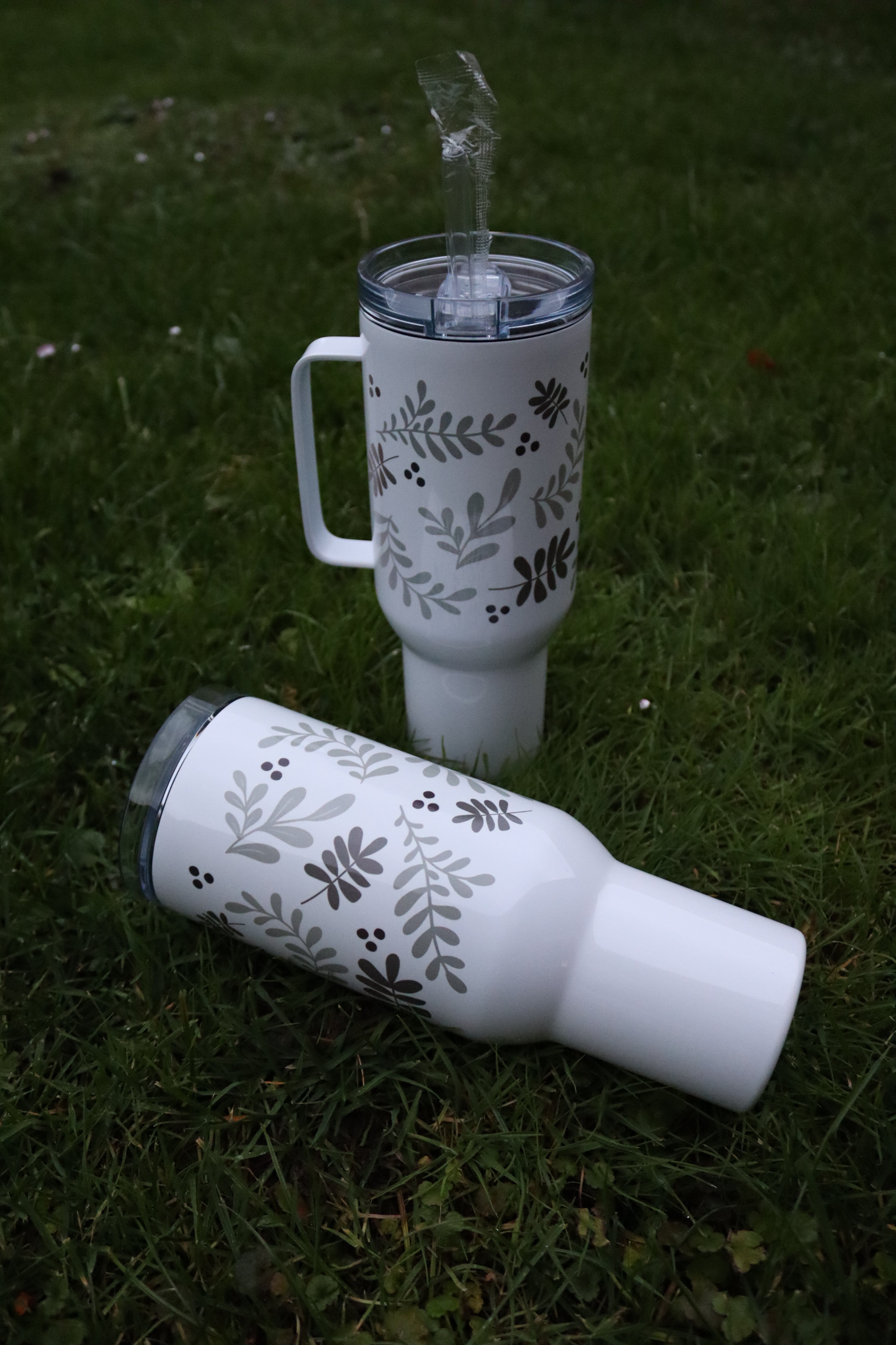 Termohrnek ŠEDÉ LÍSTKY